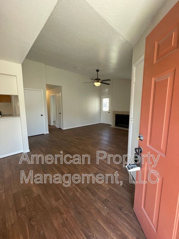 Foto del edificio - 13129 E 44th St