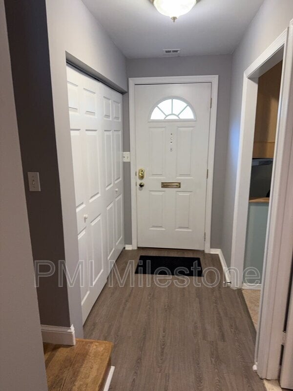 Building Photo - 749 Azalea Dr