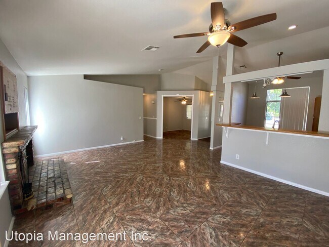 Building Photo - 4 br, 2 bath House - 6124 Malaga