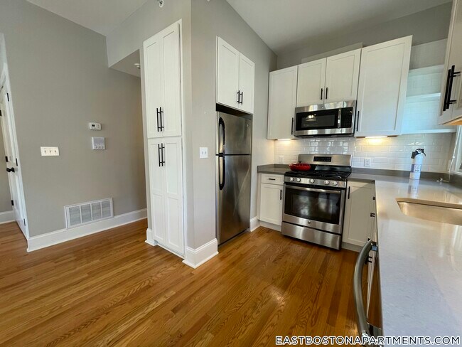 Foto del edificio - 178 Brooks St