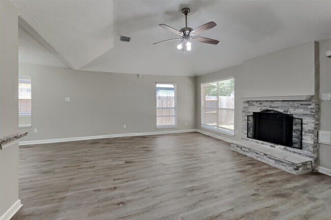 Building Photo - 2314 Pebbledowne Cir