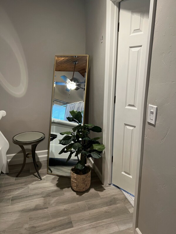 Foto del edificio - 5003 Whitney Ave