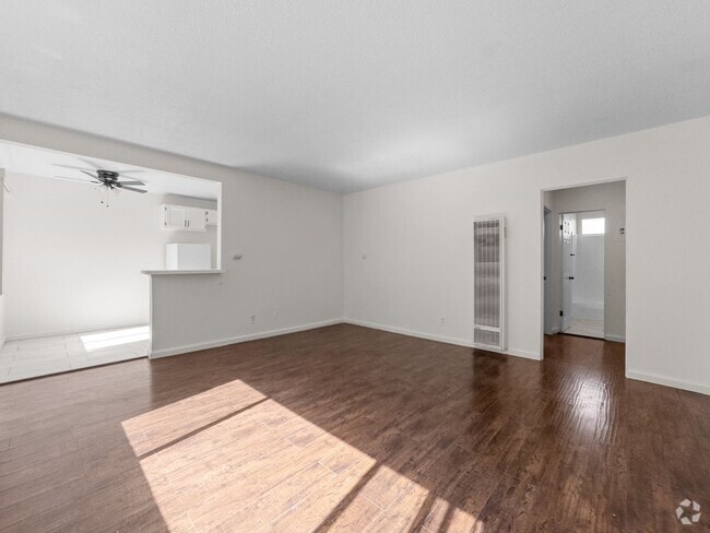 Building Photo - 4533 Pickford St