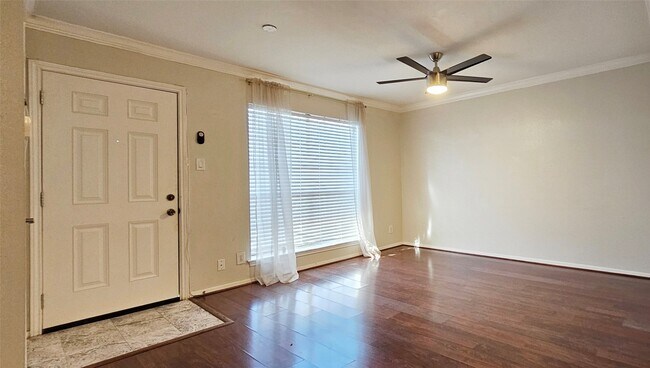 Building Photo - 11550 Chimney Rock Rd