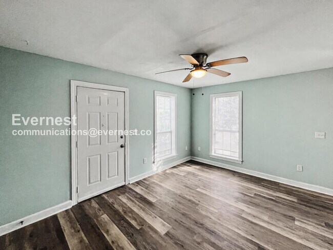 Foto del edificio - 810 Madison St