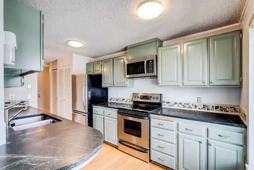 Foto del edificio - Queen Anne View Condo!!! Open House Saturday June 13th 4:00-5:00
