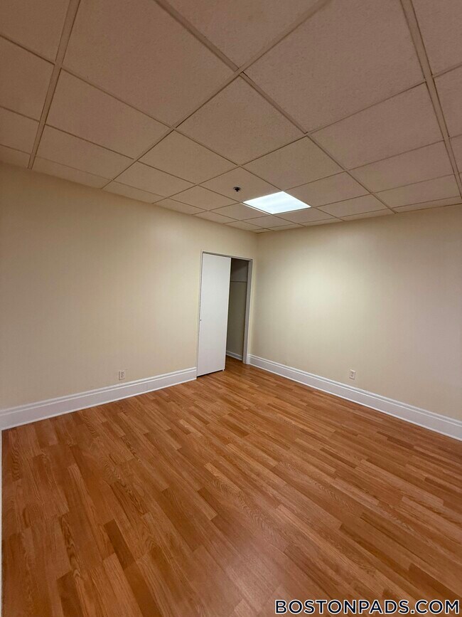 Building Photo - 62 Boylston St