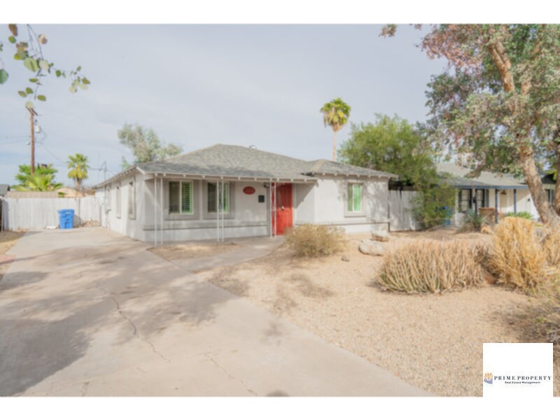 to this Exquisite 4/3 Phoenix House! House Rental in Phoenix, AZ