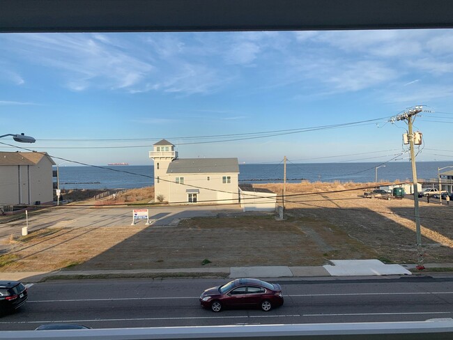 Foto del edificio - Gorgeous Townhouse with Ocean Views!