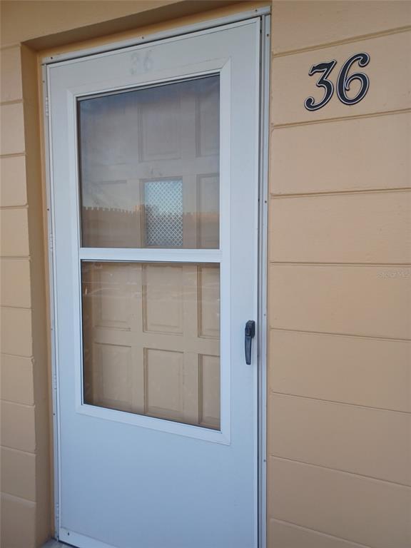 Foto del edificio - 2466 Ecuadorian Way