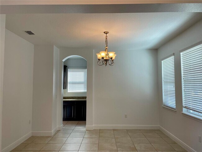Foto del edificio - 7952 Hampton Lake Dr