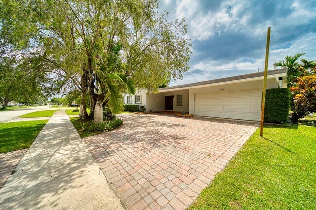 Building Photo - 9100 SW 86th St