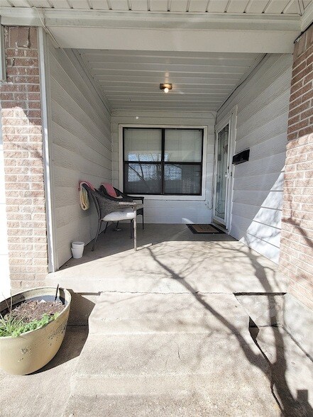 Foto del edificio - 738 Hawthorne Ln