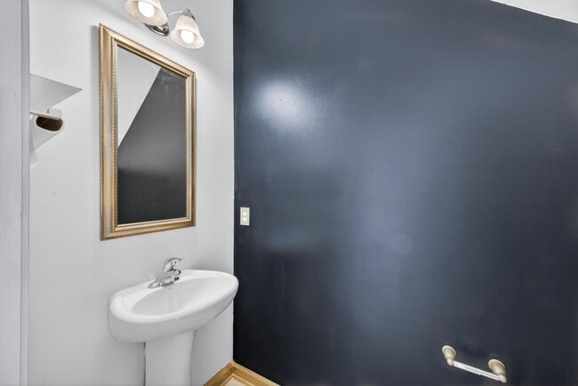 Building Photo - 4119 Thimbleberry Dr