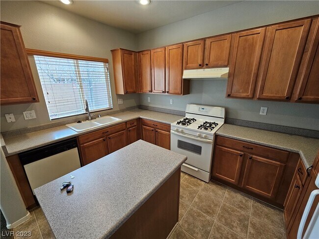 Building Photo - 10302 Bobcat Bluffs St
