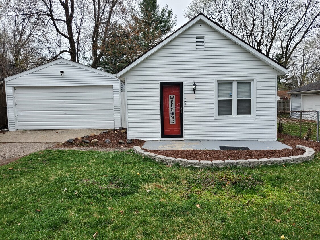 Primary Photo - 410 Campbell Ave
