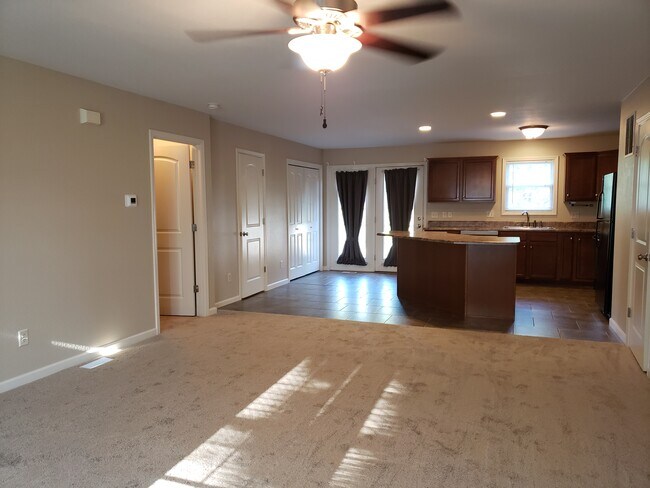 Foto del edificio - 1726 Glenbridge Rd