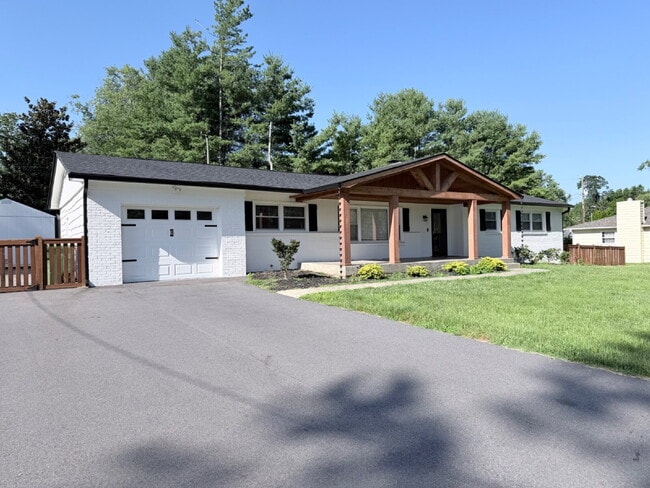 Building Photo - Updated 3BR Home in Beaver Lake | Fenced Yard, Garage, Covered Porch & Outdoor Fireplace | Pet Fr...