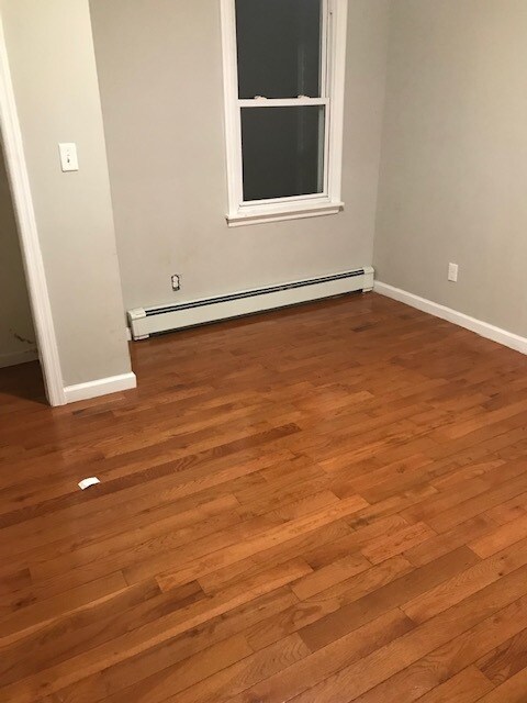 Foto principal - 3966 Duryea Ave