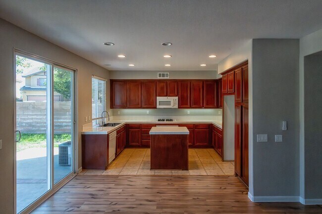 Building Photo - 10278 Coral Ln