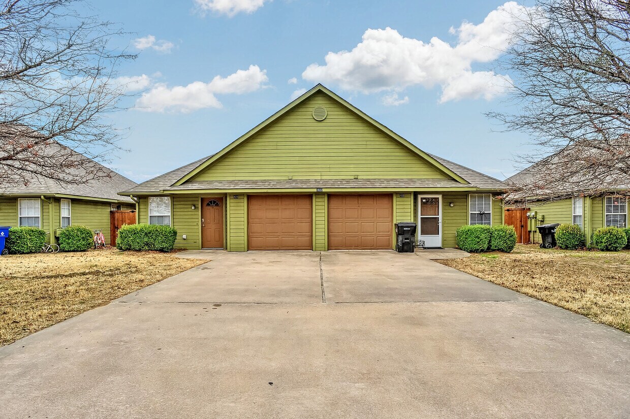 Foto principal - 1022 W Coffin St 101