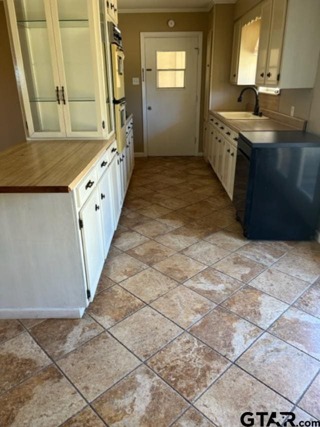 Building Photo - 308 Hanks St