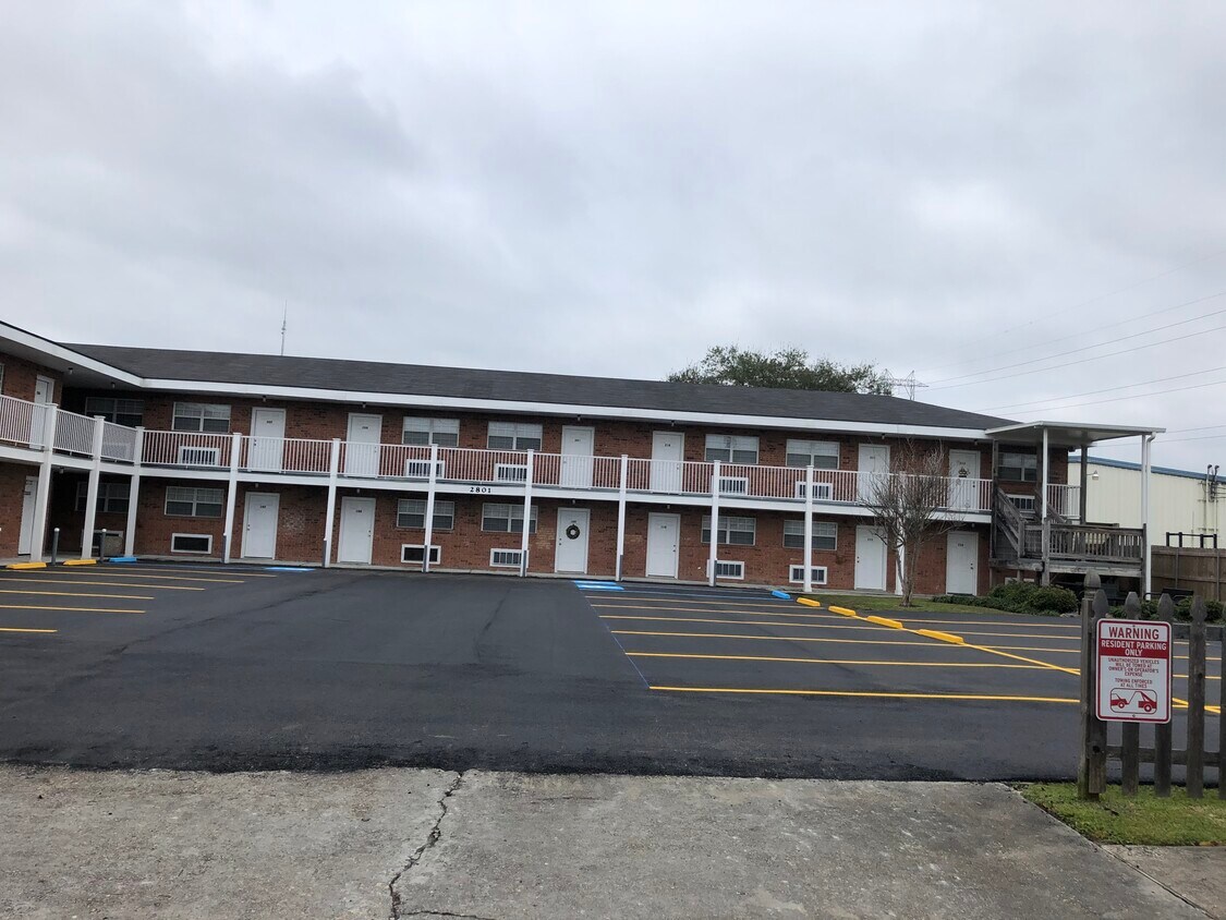 2801 Huey P Long Ave Unit 207, Gretna, LA 70053 Apartments in Gretna
