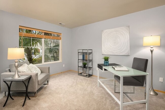 Building Photo - 4Bd/2.5Ba Snoqualmie House