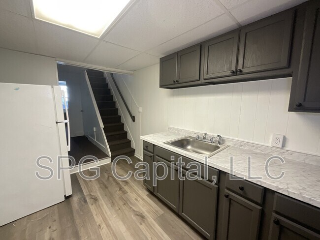 Foto del edificio - 219 N Pine St