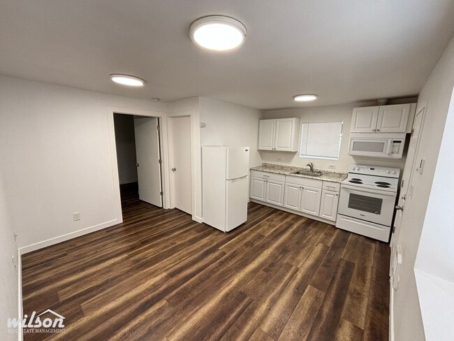 Building Photo - 1306 McKinley Ave