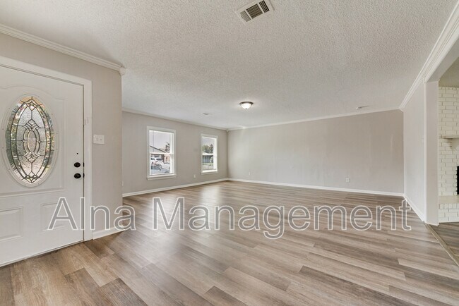 Building Photo - 417 Green Canyon Dr