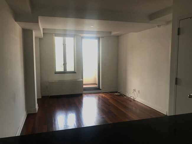 Building Photo - 1408 31st Ave