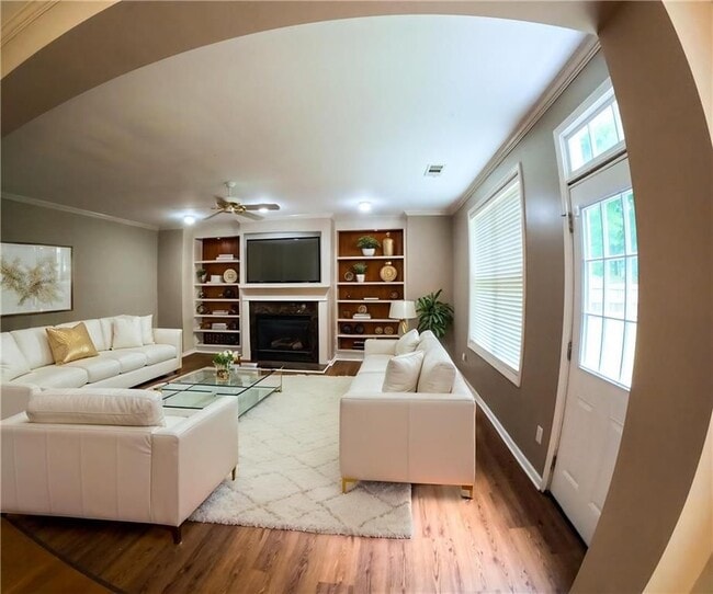 Building Photo - 2680 Hampton Park Dr