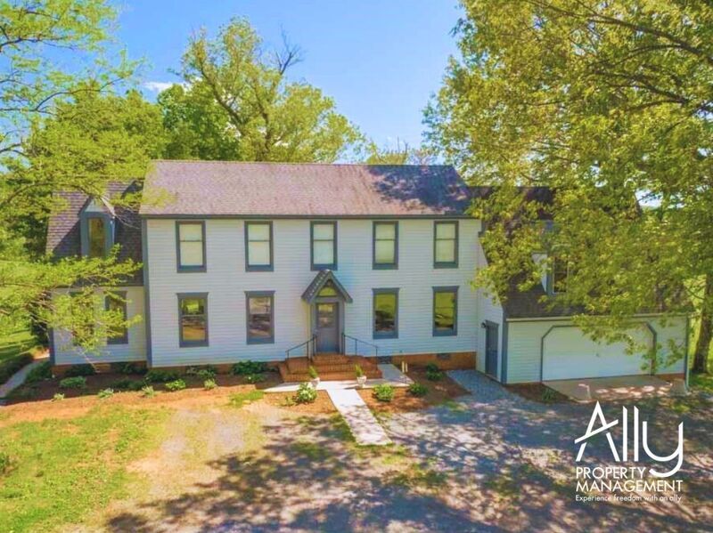 Primary Photo - 3539 Red Hill School Rd