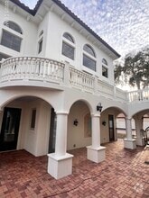 Building Photo - 5090 Riverside Dr