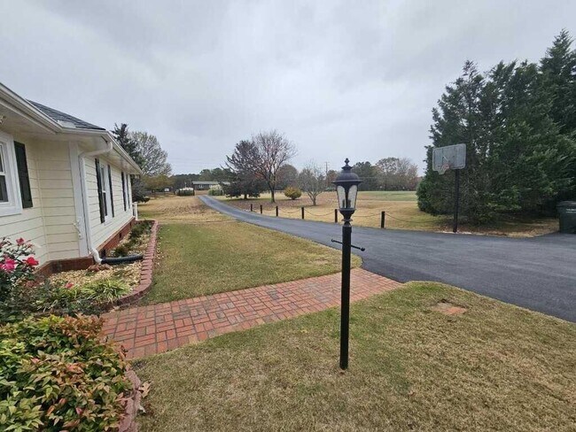 Building Photo - 1505 Old Loganville Rd SW