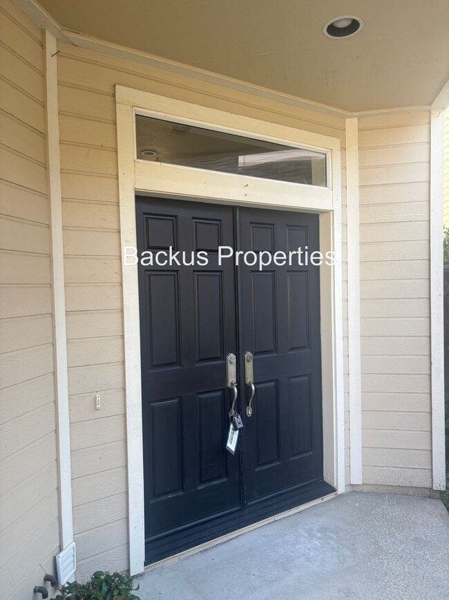 Building Photo - Stunning Two-Story Home in Las Palmas 1