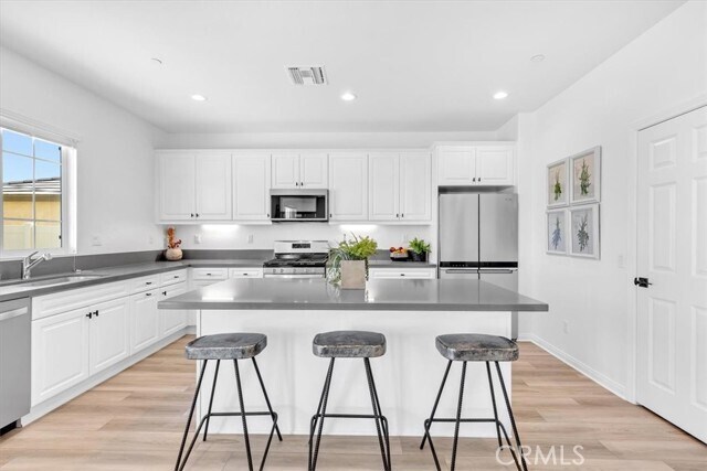 Foto del edificio - 28300 Abbey Ln