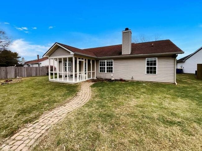 Building Photo - 6614 Sparrowood Dr