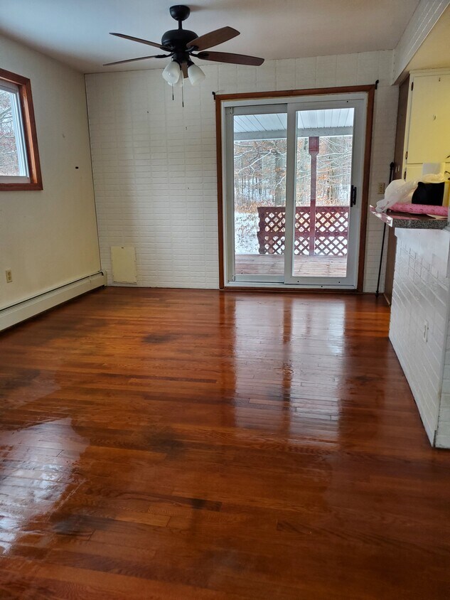 2204 Lake Ariel Hwy, Lake Ariel, PA 18436 House Rental in Lake Ariel