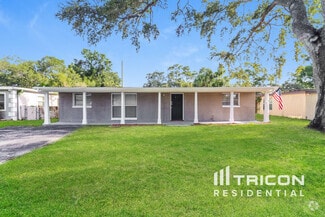 Building Photo - 2160 Alemanda Dr