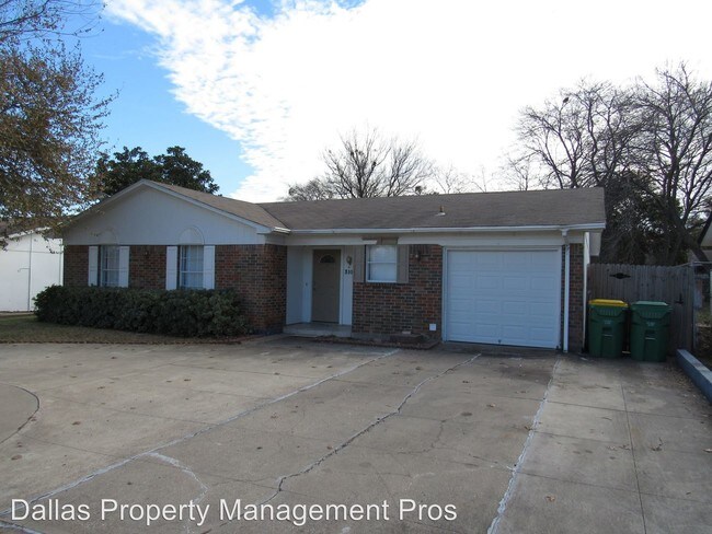 Foto del edificio - 3102 Kyle Rd