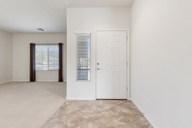 Foto del edificio - Nice East Mesa Home!