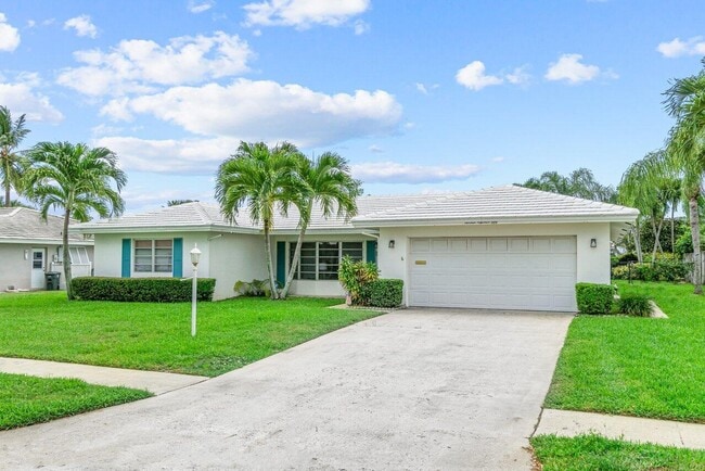 Building Photo - 1350 SW 13th Pl