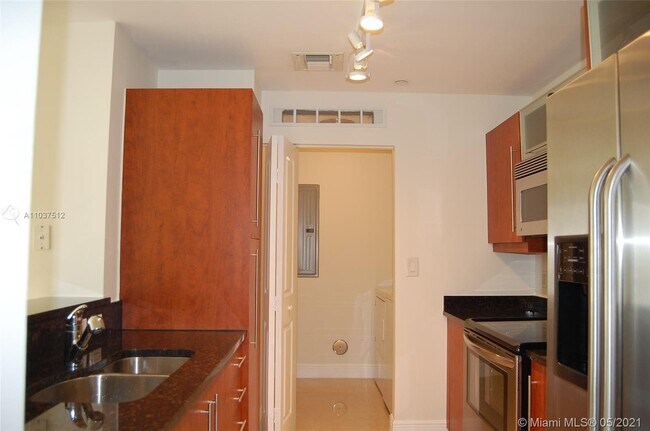 Building Photo - 7355 SW 89th St