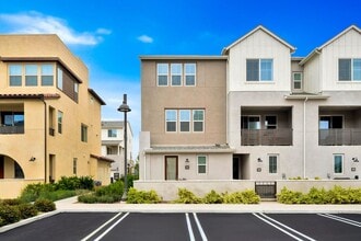 Building Photo - 142 Juniper Dr