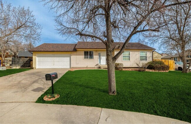 Building Photo - 16397 E Wyoming Dr