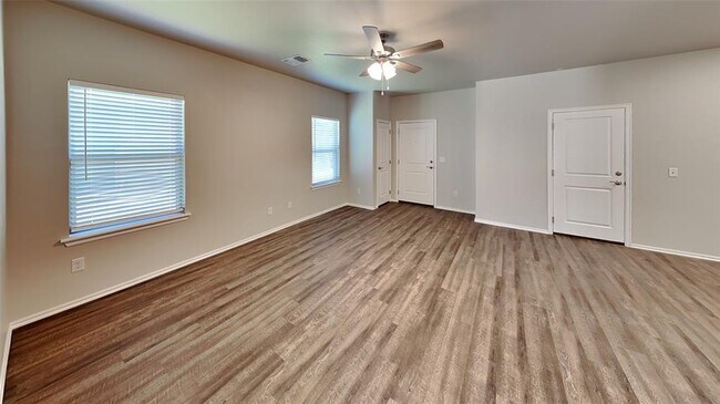 Foto del edificio - 12529 Florence Ln