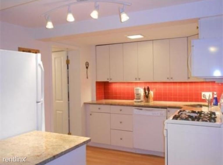 122 Trowbridge St, Cambridge, MA 02138 Condo for Rent in Cambridge