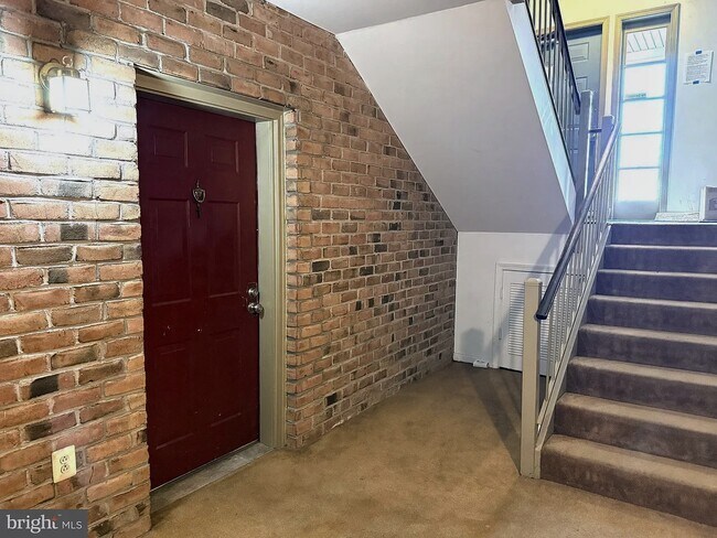 Foto del edificio - 1260 Sugarwood Cir